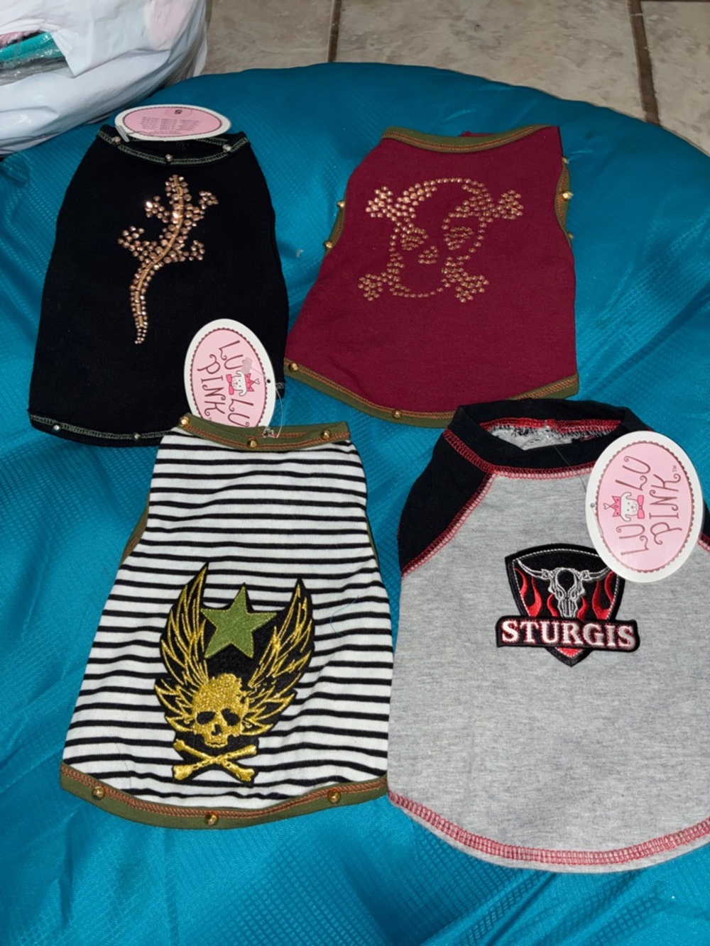 Bundle 17 small boy 6 to 8 pounds